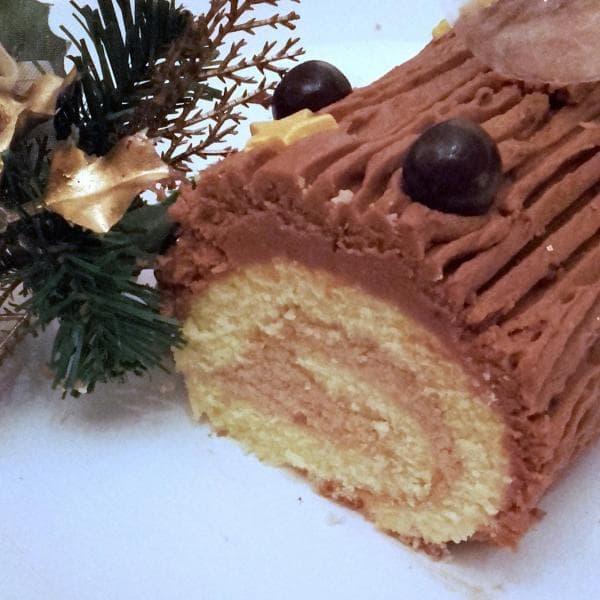 Bûche de Noël coeur marron, glaçage chocolat